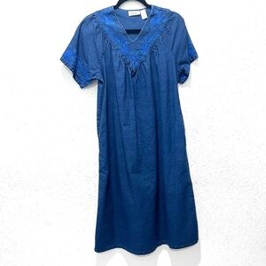 LOUNGEES Blue Dress with embroidered accents Small
